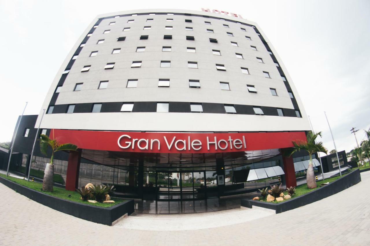 Summit Suites Hotel Cacapava Luaran gambar