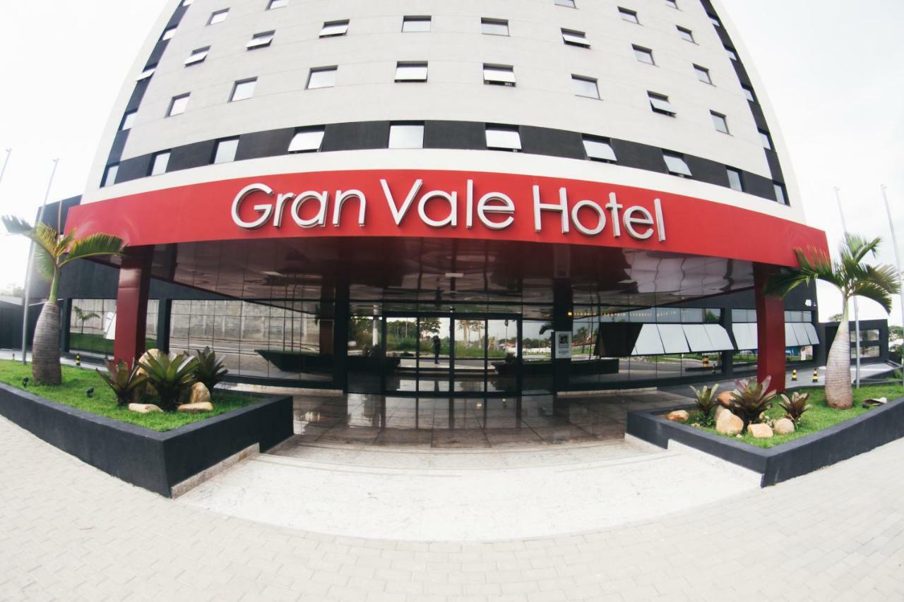 Summit Suites Hotel Cacapava Luaran gambar